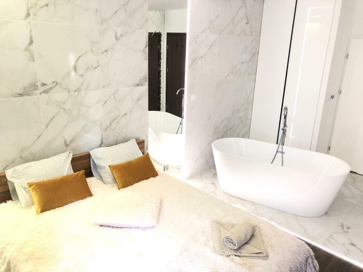 Yourapart Chmielna Park Exclusive Z Wanna Wolnostojaca Lub Jacuzzi Danzica Esterno foto
