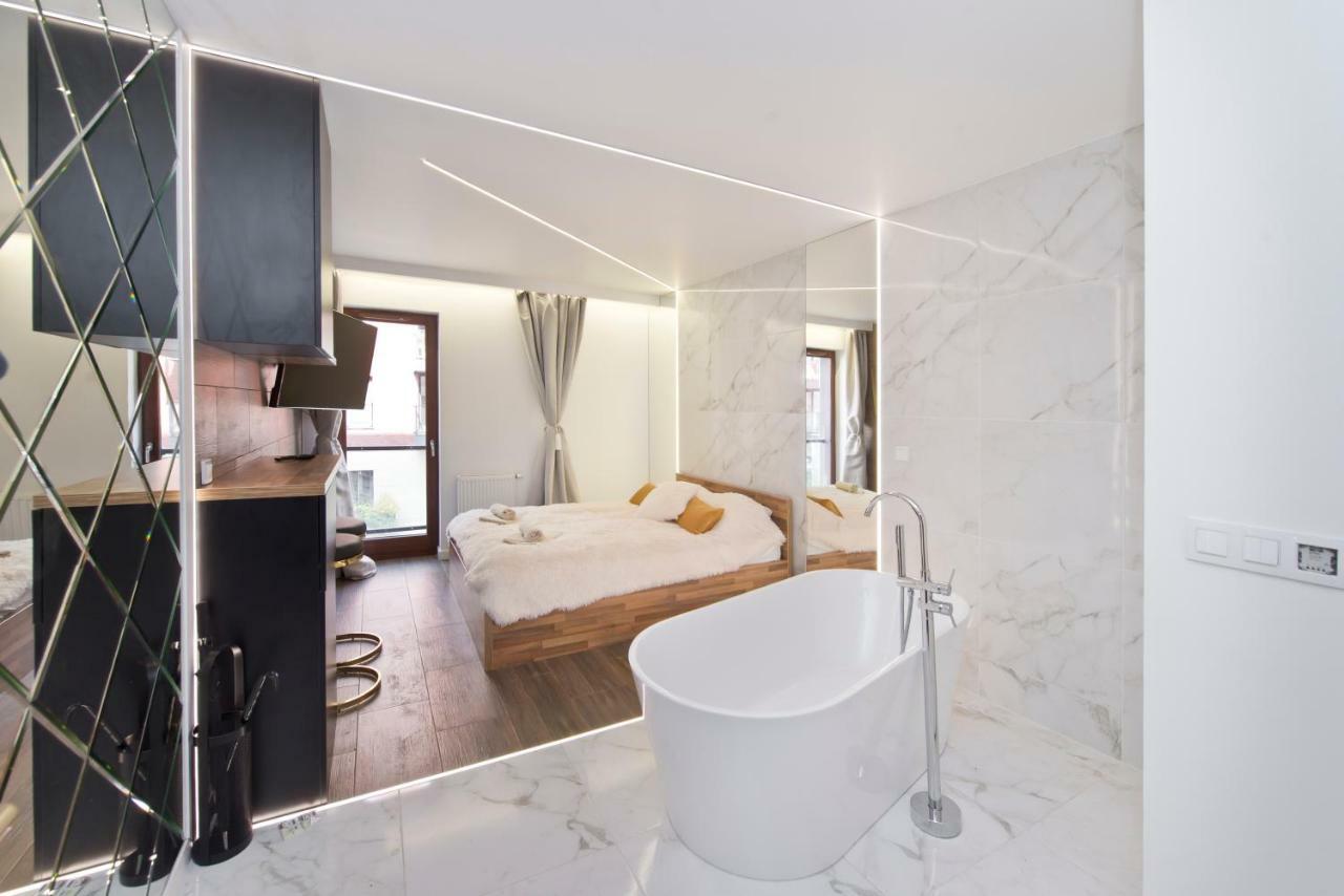 Yourapart Chmielna Park Exclusive Z Wanna Wolnostojaca Lub Jacuzzi Danzica Esterno foto