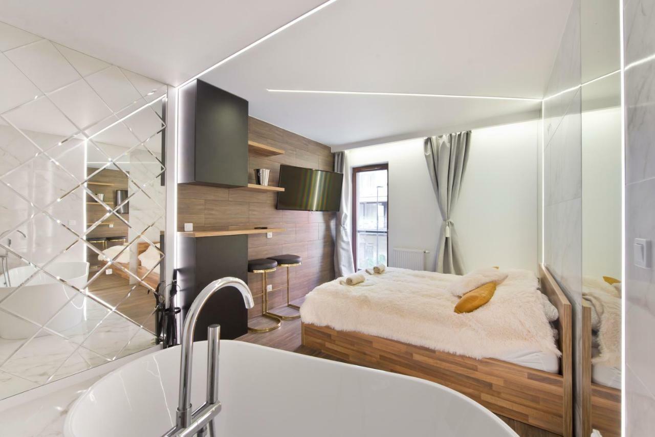 Yourapart Chmielna Park Exclusive Z Wanna Wolnostojaca Lub Jacuzzi Danzica Esterno foto