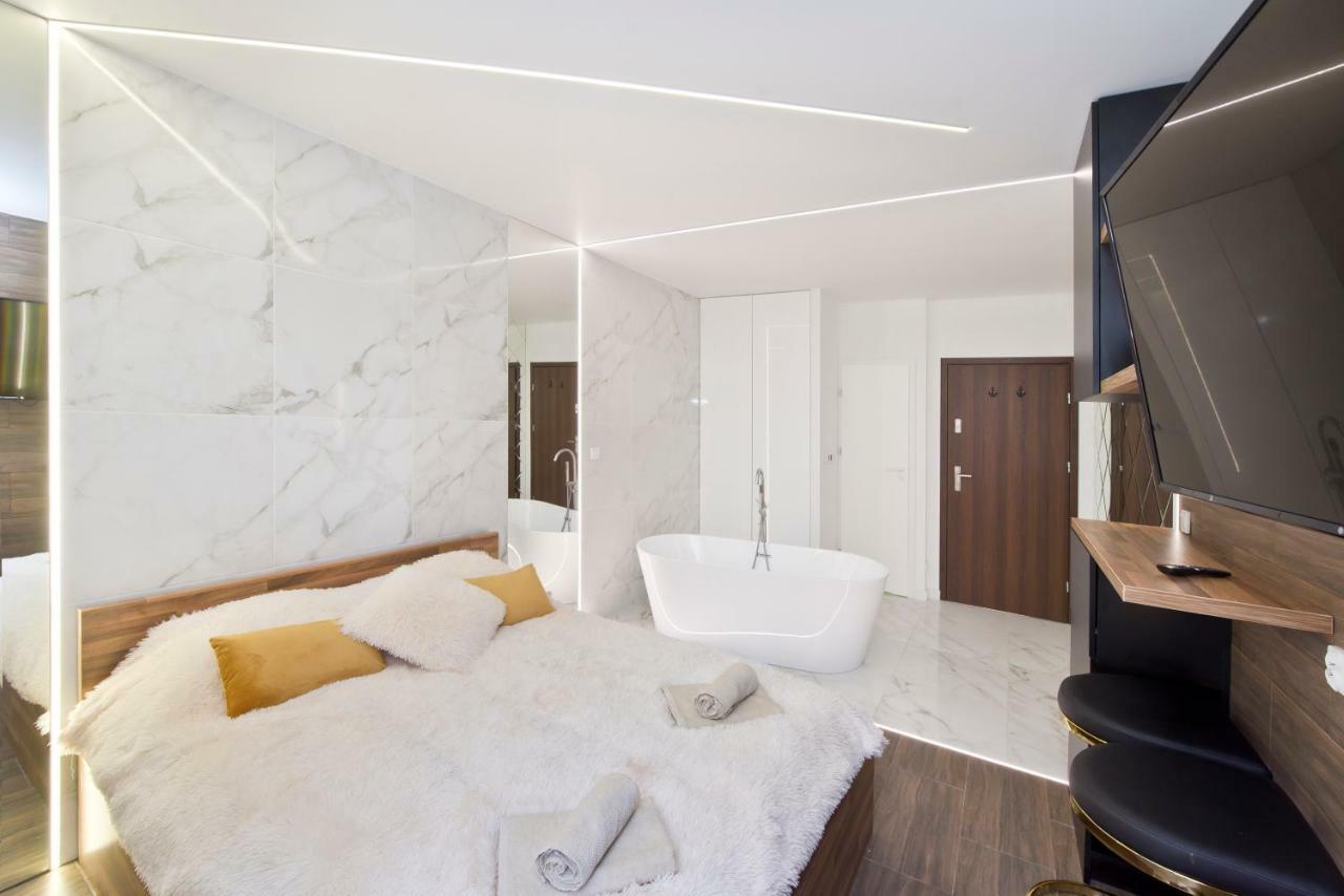 Yourapart Chmielna Park Exclusive Z Wanna Wolnostojaca Lub Jacuzzi Danzica Esterno foto